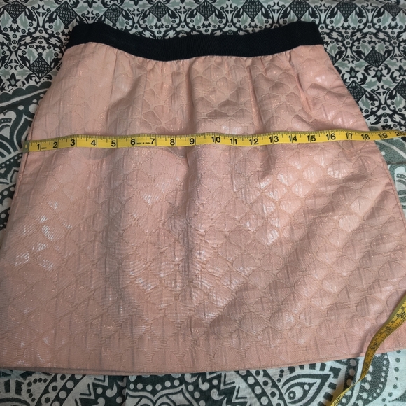Ann Taylor Loft Pale Pink Embossed Skirt Size 6 - Picture 4 of 14
